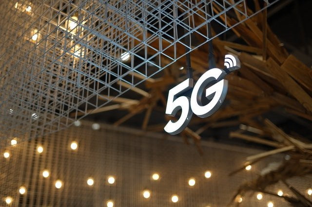 5G and Augmented Reality